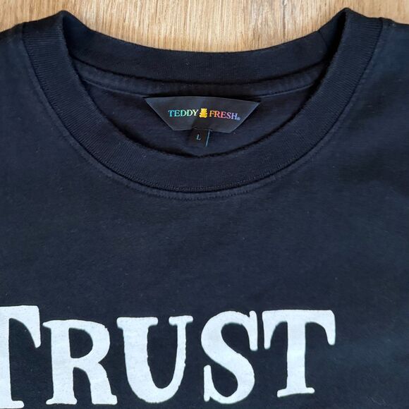 Teddy Fresh Trust Nobody Graphic T-Shirt Black Large Colorful Text Muscle Tee - Picture 3 of 5